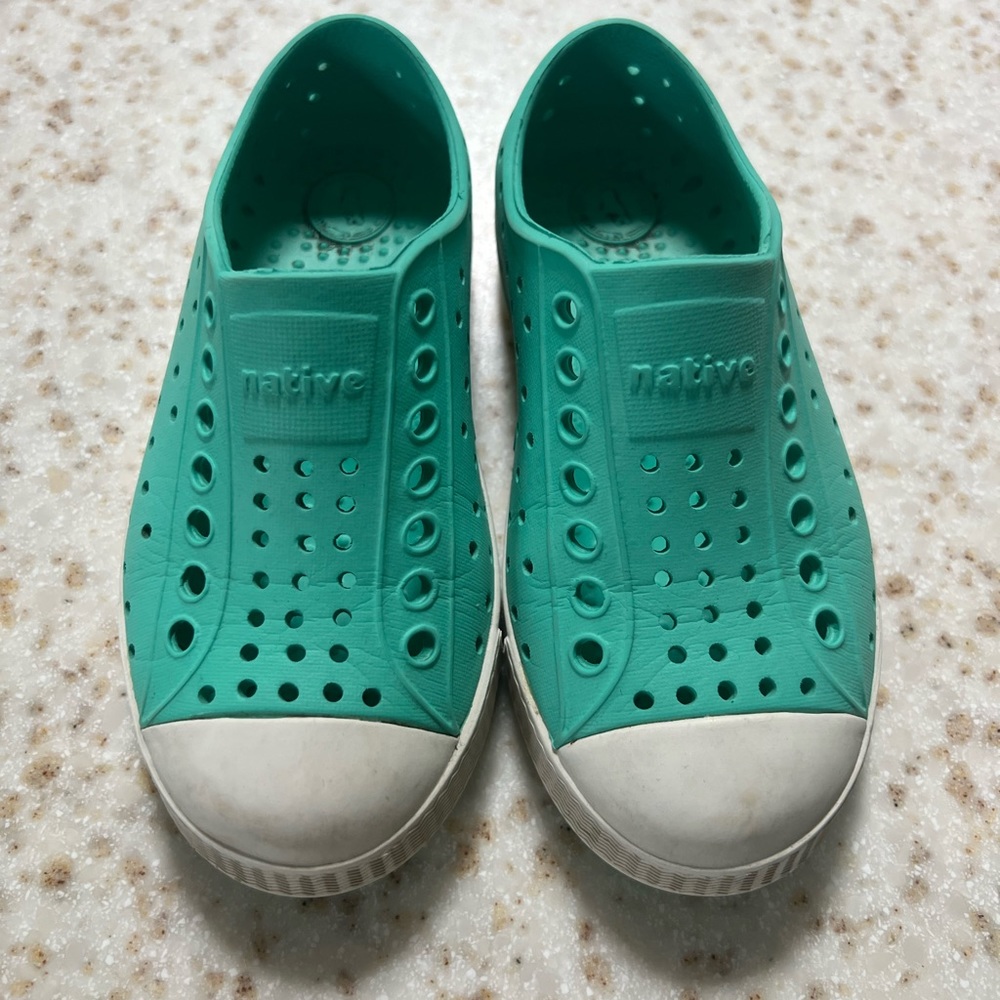 Natives size 9